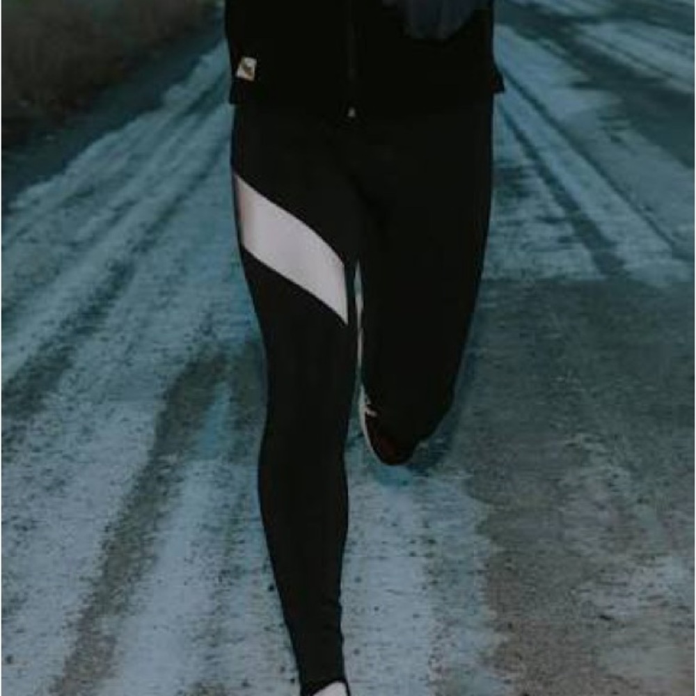 Tracksmith NDO No Days Off Black Women's Tights Leggings Small